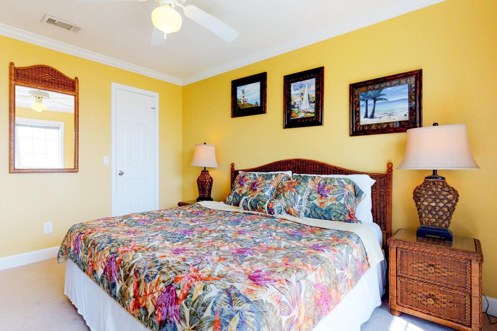 The Dawn Condominiums Galveston Room photo