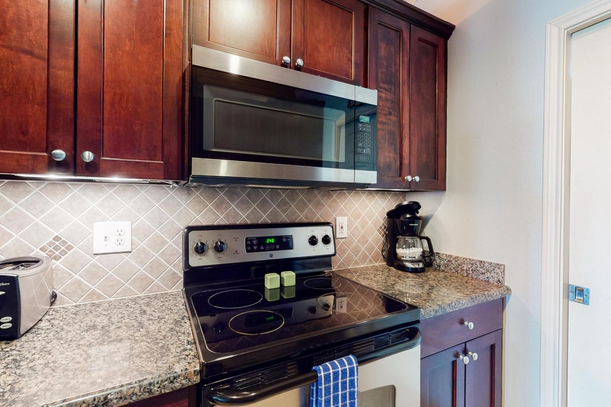 The Dawn Condominiums Galveston Room photo